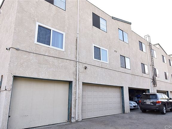 3rd image of 14307 Foothill Blvd Unit C3