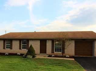 1225 Regina Ln NW, Corydon, IN 47112