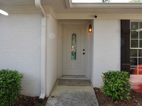 4th image of 5410 Woodhill Cir