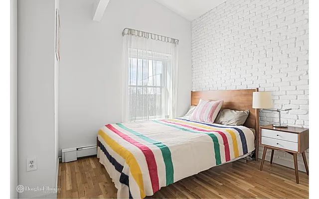 Sold by Douglas Elliman | media 15