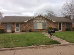 302 Alamosa Dr, Hewitt, TX 76643