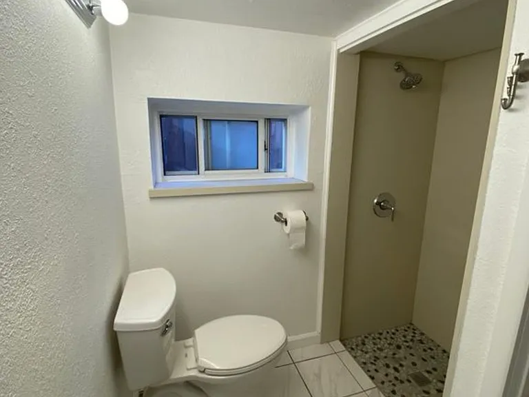 22246 Prospect St #2 — Photo 6