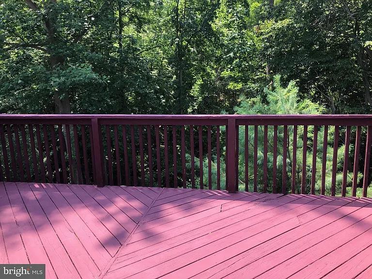 527 Greenblades Ct — Photo 13
