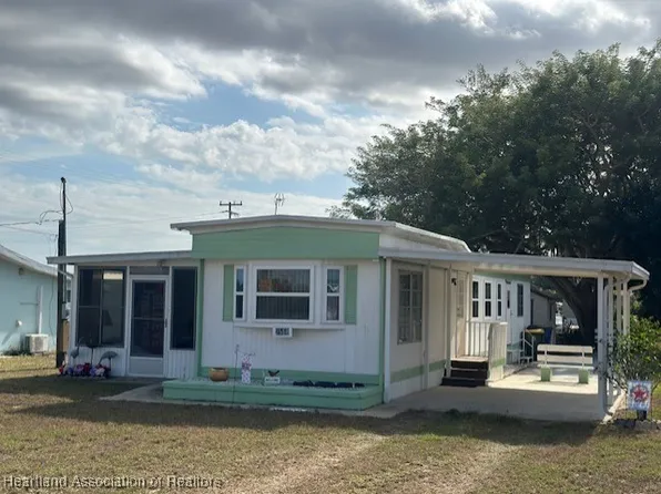 2568 E Don Carlos Ave, Avon Park, FL 33825