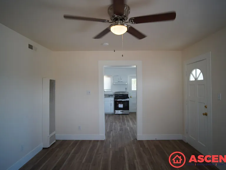 412 El Tejon Ave — Photo 6