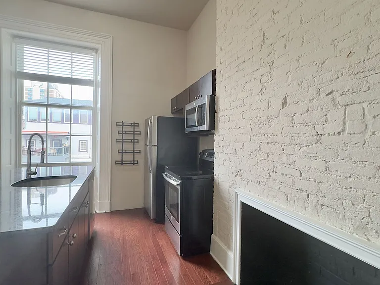 Apartment Units in Mt Vernon, Baltimore, MD! — Photo 6