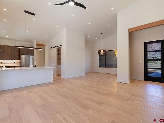 5th image of 61 W Dalton Road