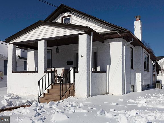 2nd image of 447 2nd Ave