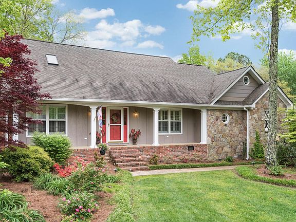 172_Woodcliff_Cir_01