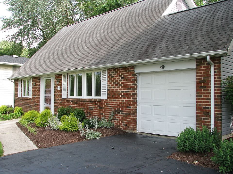 1st image of 937 Alexandria Dr