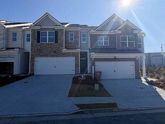 2nd image of 2545 Poppy Ct