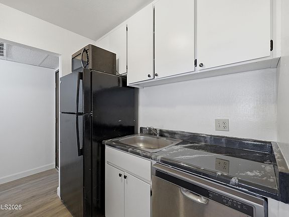 4th image of 1000 Beck St Unit 276