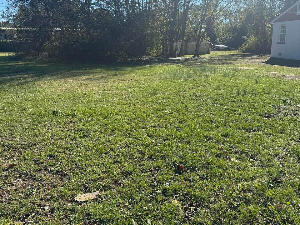 2nd image of 6TH Ave N