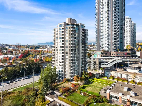 4118 Dawson St #1807, Burnaby, BC V5C 0A3