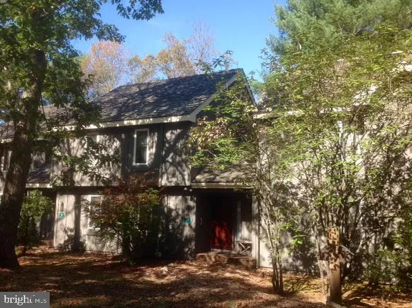 11 Downhill, Lake Harmony, PA 18624