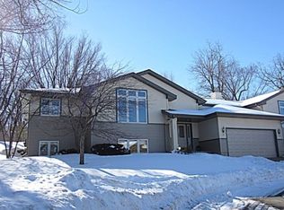 6909 Old Sauk Ct, Madison, WI 53717