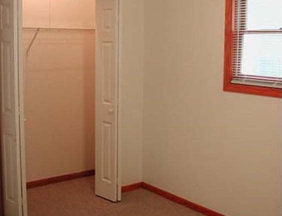 4th image of 918 N Paulina St APT 2F