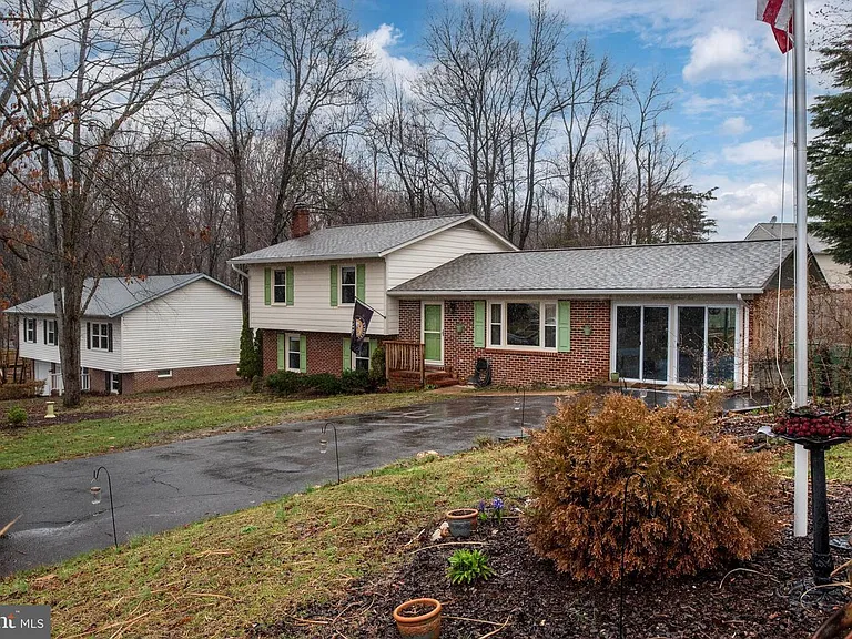1705 Sherwood Dr — Photo 39