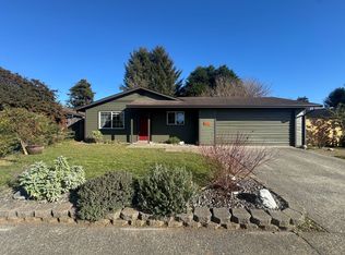 1965 Cypress Ct, McKinleyville, CA 95519