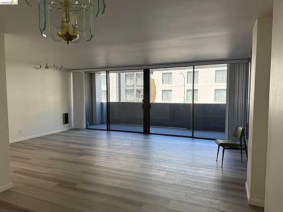 2nd image of 801 Franklin St APT 205