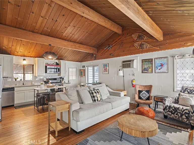 1029 W Aeroplane Blvd — Photo 10