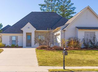 107 Camden Lake Dr, Madison, MS 39110