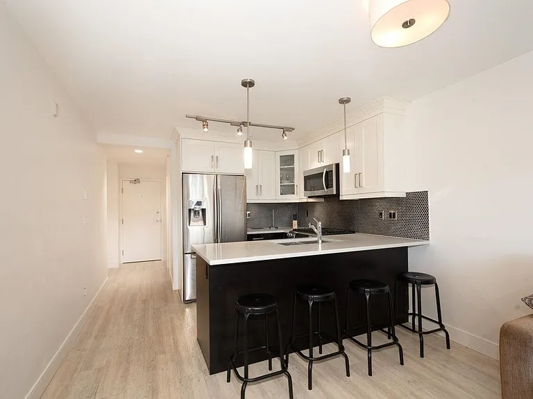 4548 Hastings St — Photo 9