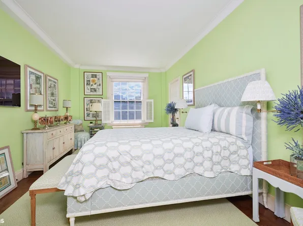3 East 77th Street 15B image 3 of 11