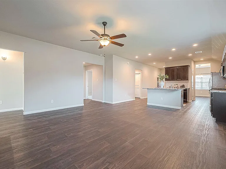3914 McDonough Way — Photo 6