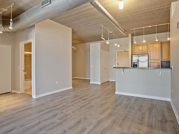 5th image of 647 Metropolitan Way Unit 611