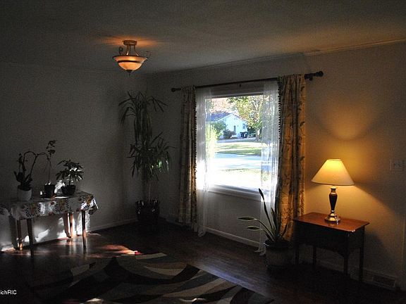 2nd image of 5527 Kelekent Ave SE