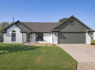 314 Lincoln Ave, Muscle Shoals, AL 35661