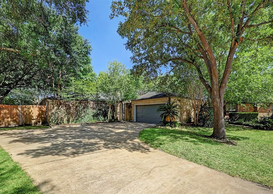 1st image of 11902 Rocky Knoll Drive