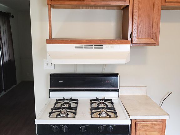 4th image of 7624 Floral St