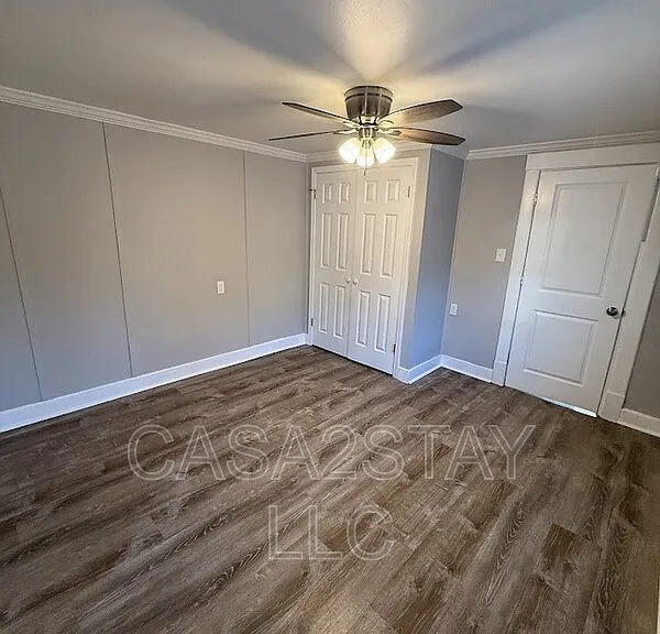 1129 Lincoln Ave — Photo 3