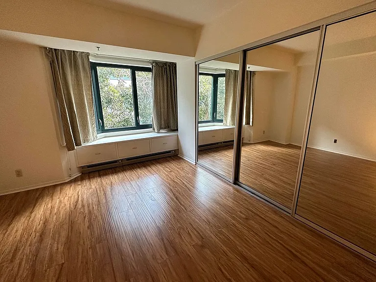 601 Van Ness Ave #150 — Photo 2