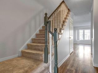 Daniels Gateway, Erin Centre, Mississauga, ON L5M 7H8