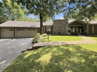 226 Mill Farm Rd, Noblesville, IN 46062
