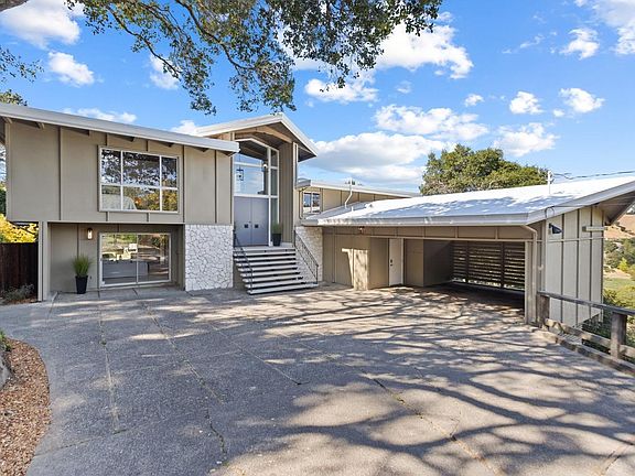 3rd image of 70 Oak Knoll Drive