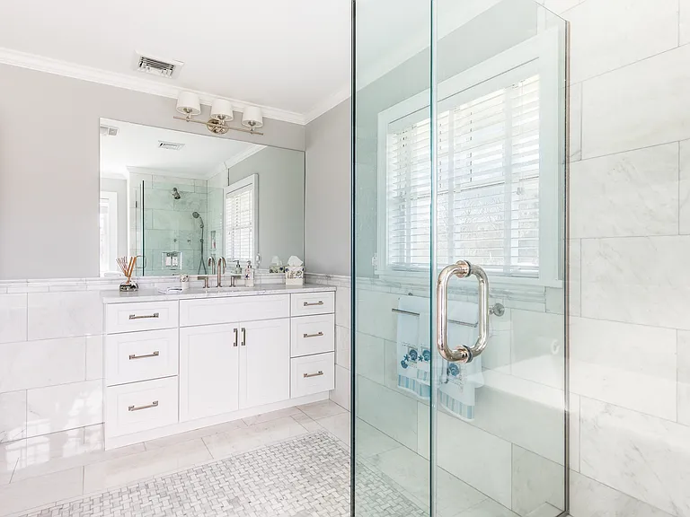 335 E Lake Dr — Photo 19