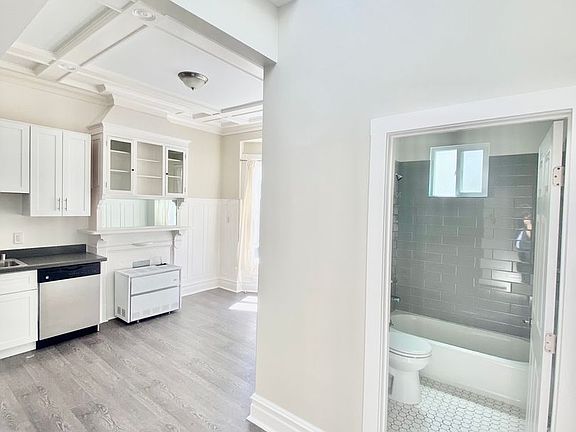2nd image of 1813-1821 Polk St #4