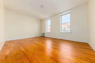 668 Hancock Street, #3X