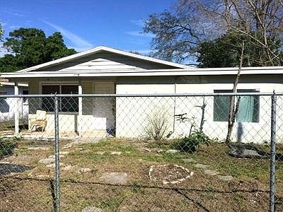 2nd image of 3717 Whittier St