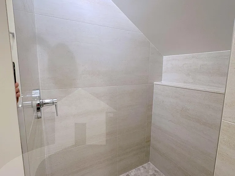 27 Warren St #1 — Photo 10