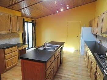 5th image of 3319 Mansion Way