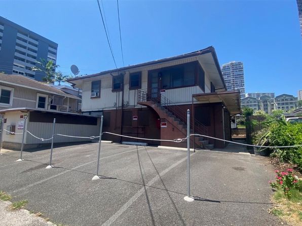 honolulu-hawaii-82426513 picture