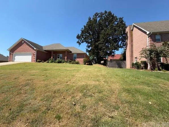 904 N 74th St, Paragould, AR 72450