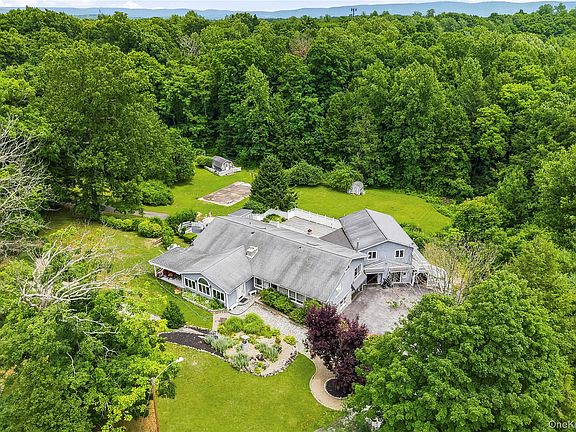 2nd image of 289 Oak Ridge Road