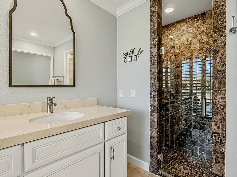 10 Whittier Ct — Photo 49