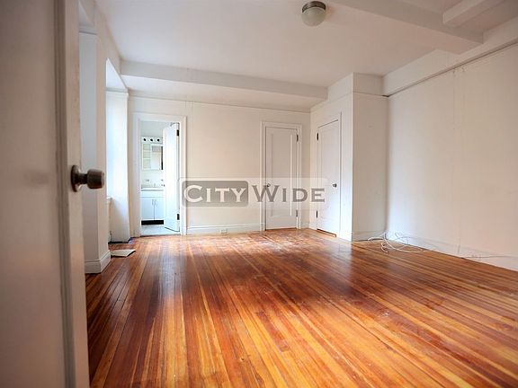 4th image of 145 W 55th St APT 9D